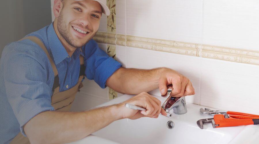 Local tankless water heater installation in Franklin, OH